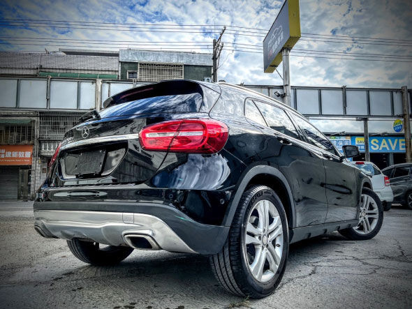 2009年 賓士 C300 Sedan 黑