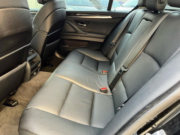2010年BMW 535i 黑