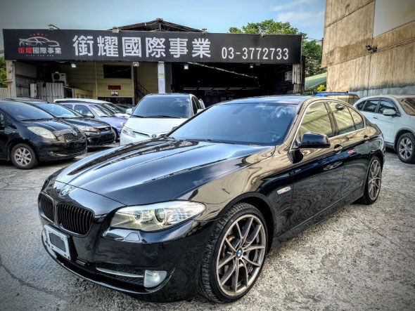 2010年BMW 535i 黑