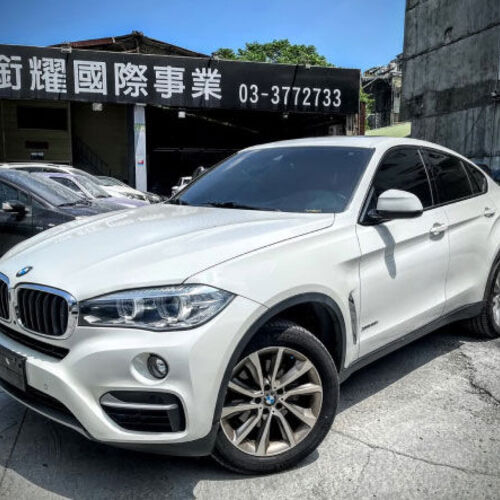 2017年 BMW X6 白