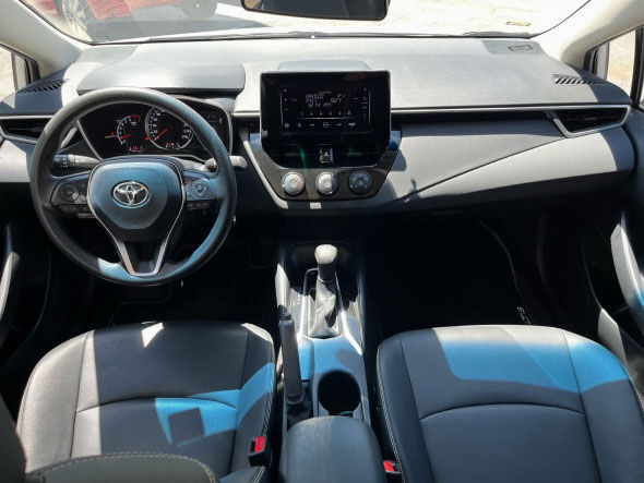 2020年 TOYOTA ALTIS 白