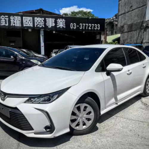 2020年 TOYOTA ALTIS 白 2020年 TOYOTA ALTIS 白
