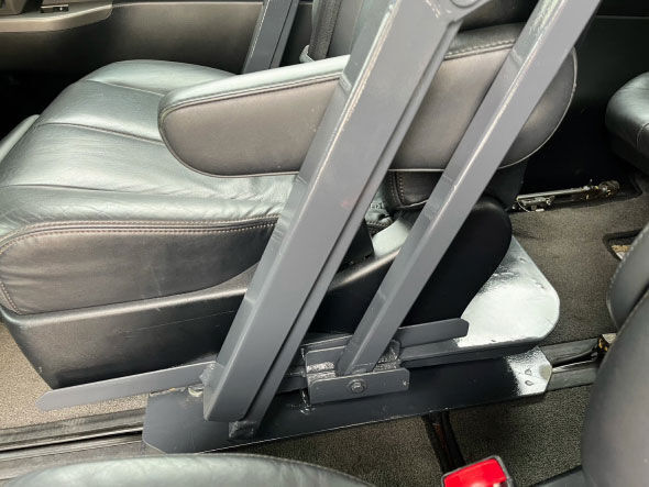 2015年 TOYOTA PREVIA 白