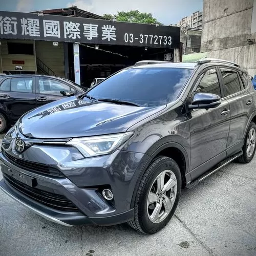 2018年 TOYOTA RAV4 2018年 TOYOTA RAV4