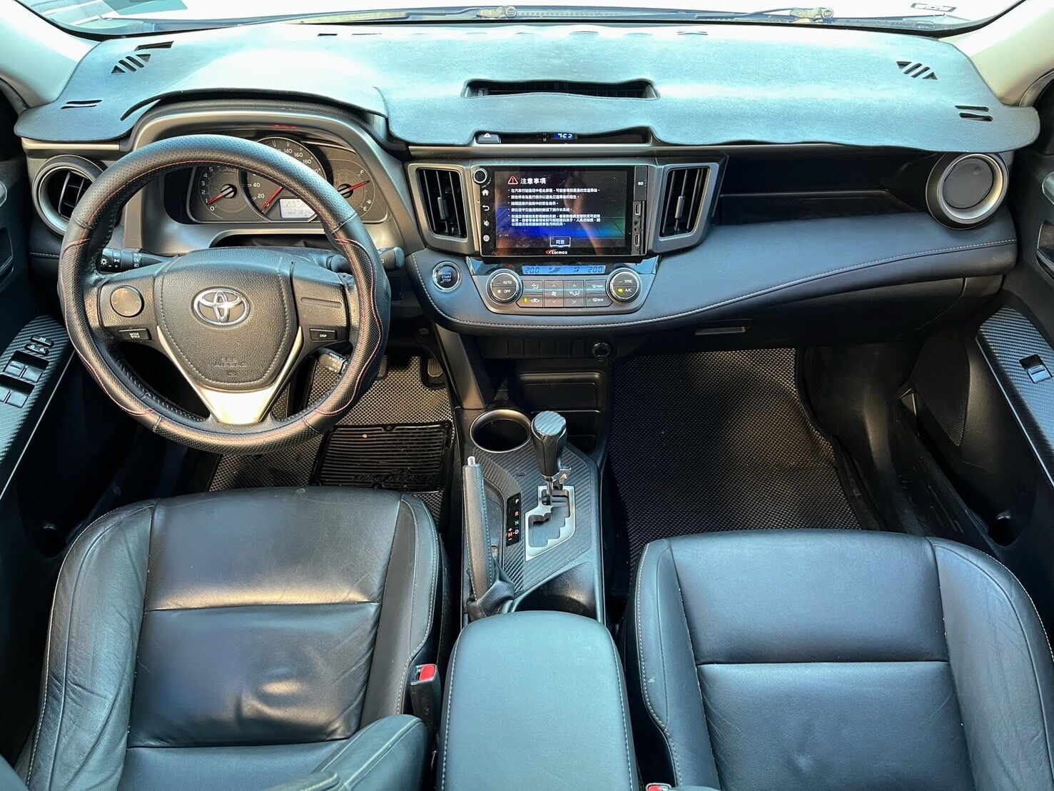 2015年 TOYOTA RAV4