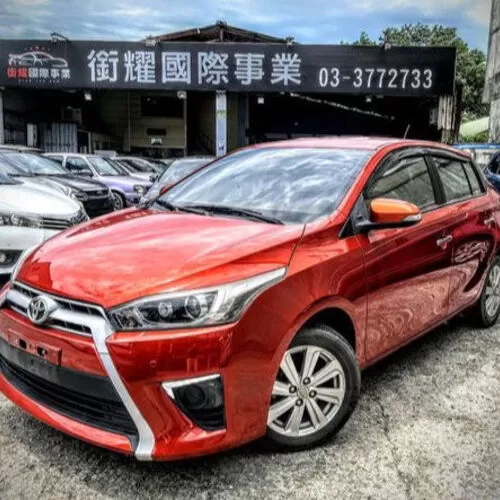 2016年 TOYOTA YARIS 豪華鴨 橙黃 2016年 TOYOTA YARIS 豪華鴨 橙黃